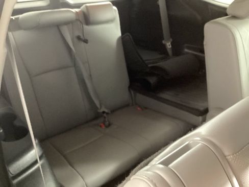 Used 2020 Toyota Highlander Platinum AWD/4WD image 21