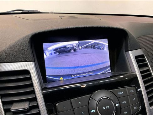 Used 2013 Chevrolet Cruze LTZ image 16