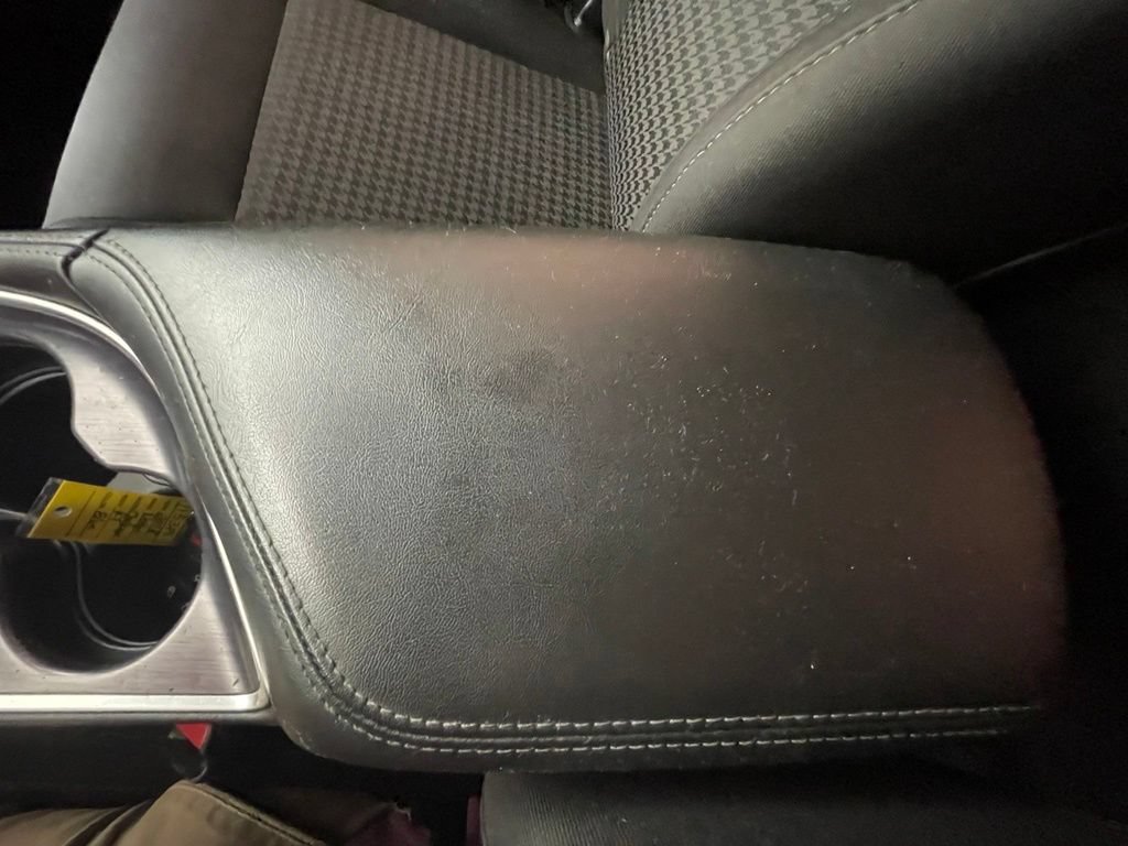 Used 2018 Dodge Challenger R/T RWD image 16