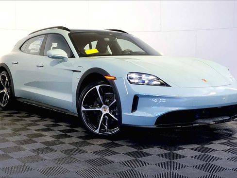 New 2025 Porsche Taycan 4 Cross Turismo image 9
