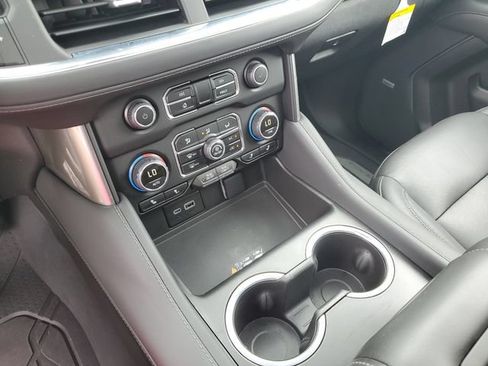 Used 2023 Chevrolet Tahoe LT w/ LT Signature Package AWD/4WD image 21