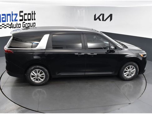 Certified 2024 Kia Carnival LX image 14