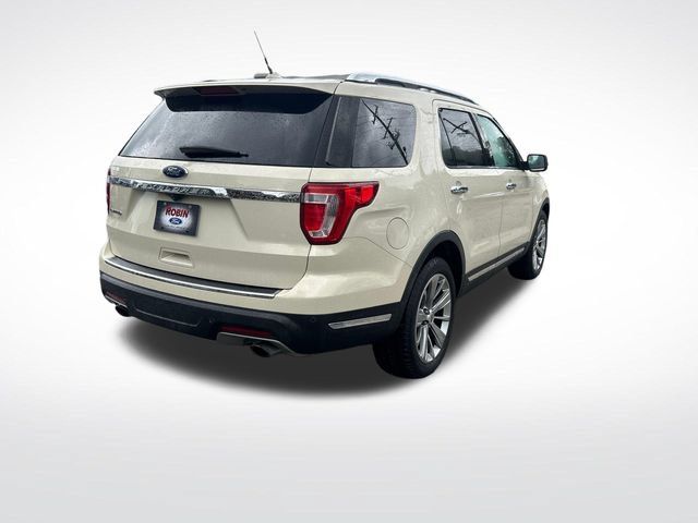 Used 2018 Ford Explorer Limited w/ Ford Safe & Smart Package FWD image 5