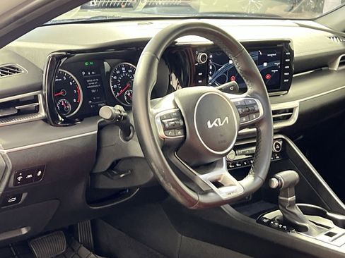Used 2023 Kia K5 GT-Line image 16