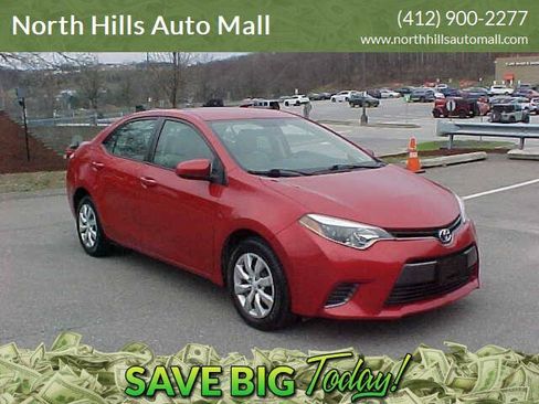 Used 2015 Toyota Corolla LE FWD image 1