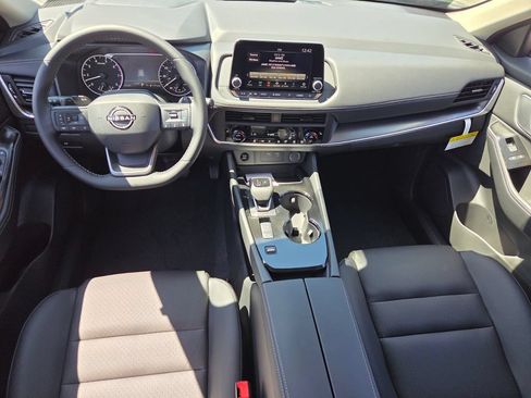 New 2026 Nissan Rogue Dark Armor FWD image 8