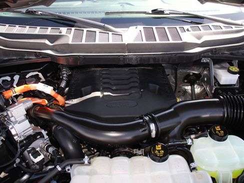 Certified 2023 Ford F150 Lariat w/ Trailer Tow Package AWD/4WD image 29