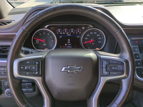 Used 2021 Chevrolet Suburban Z71 w/ Z71 Off-Road Package image 12