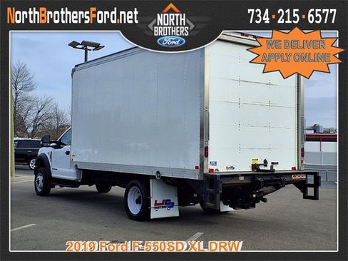 Used 2019 Ford F550 XL image 2