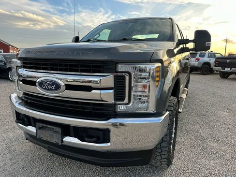 Used 2019 Ford F250 XL w/ STX Appearance Package image 4