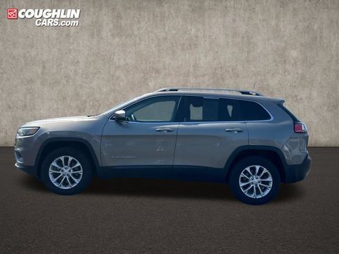 Used 2019 Jeep Cherokee Latitude w/ Popular Appearance Group AWD/4WD image 10