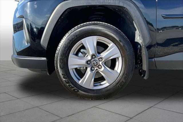 Certified 2025 Toyota RAV4 XLE w/ Convenience Package FWD image 11