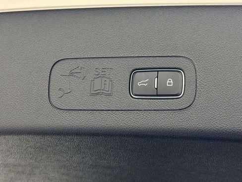 Used 2023 Lincoln Aviator Standard w/ Premium Package image 14