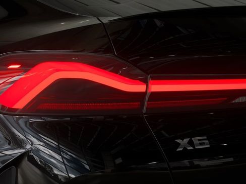 New 2026 BMW X6 xDrive40i w/ Executive Package image 8