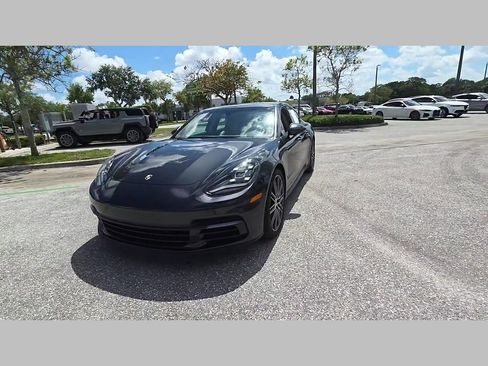 Used 2018 Porsche Panamera image 47