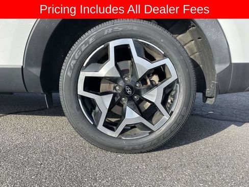 Used 2022 Hyundai Santa Cruz Limited AWD/4WD image 9