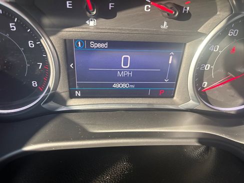 Used 2021 GMC Acadia SLE w/ Driver Convenience Package image 20