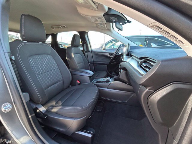 Used 2025 Ford Escape Active AWD/4WD image 29