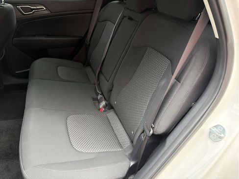 Certified 2023 Kia Sportage LX FWD image 16