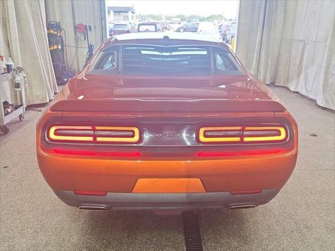 Used 2021 Dodge Challenger SXT RWD image 7