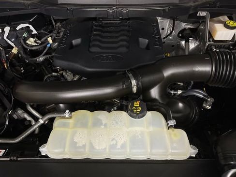 Used 2021 Ford F150 Lariat w/ Equipment Group 502A High image 9