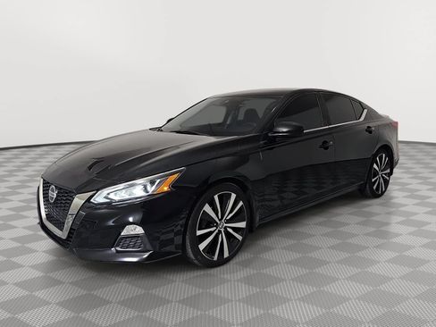 Used 2020 Nissan Altima 2.5 SR FWD image 4
