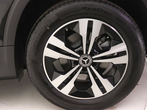 New 2026 Mercedes-Benz GLB 250 image 11