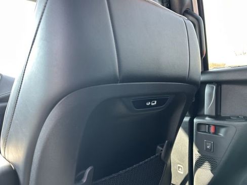 New 2026 Chrysler Pacifica Limited AWD/4WD image 21