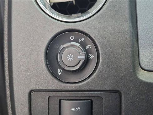 Used 2014 Ford F150 XLT w/ Equipment Group 302A Luxury RWD image 13