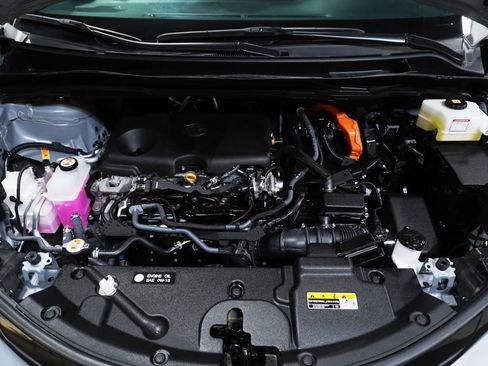 Used 2025 Toyota Sienna XSE w/ XSE Premium Package AWD/4WD image 11