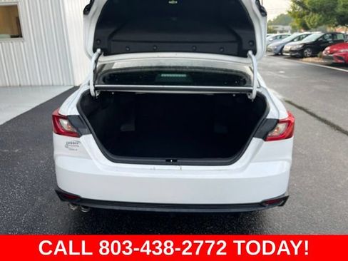 Used 2026 Toyota Camry SE FWD image 33