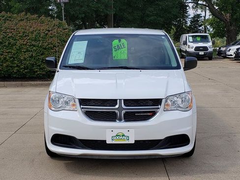 Used 2018 Dodge Grand Caravan SE w/ UConnect Hands-Free Group FWD image 9