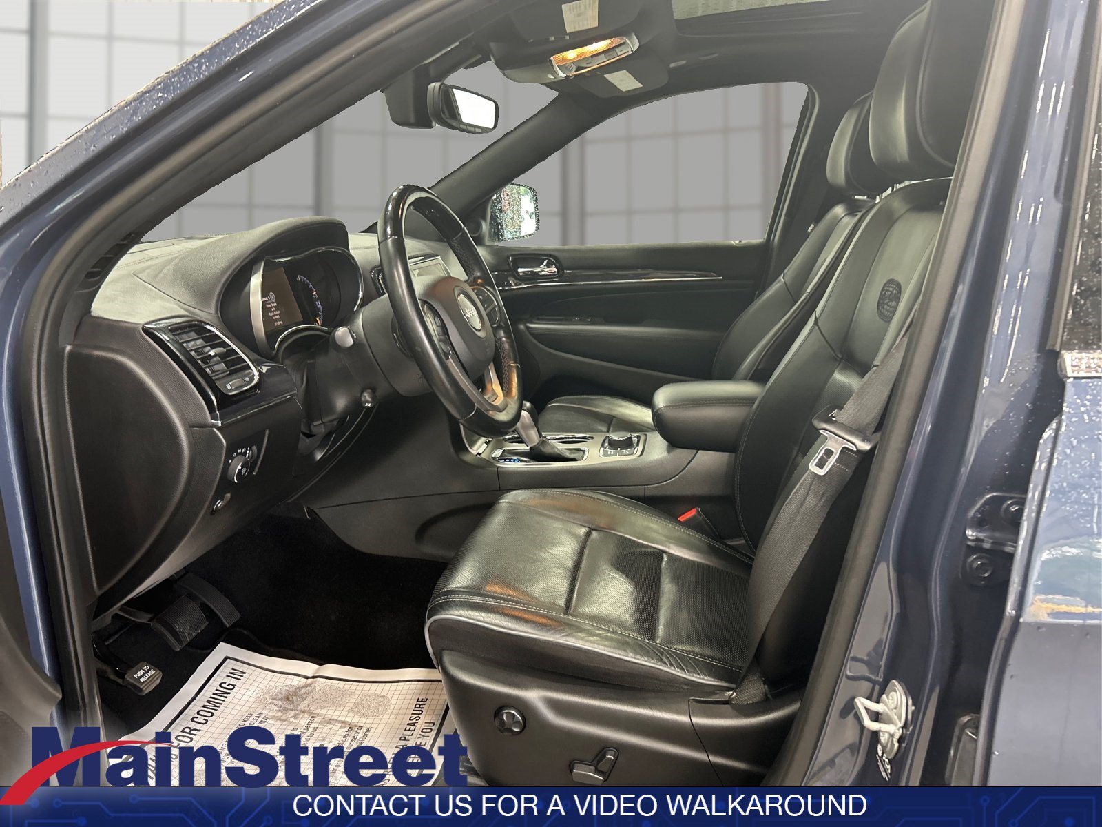 Used 2021 Jeep Grand Cherokee Overland AWD/4WD image 9