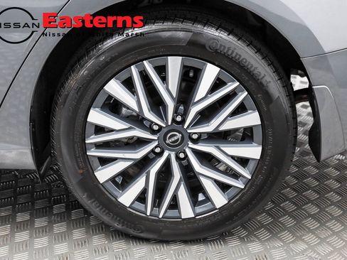 Used 2024 Nissan Altima 2.5 SV image 58