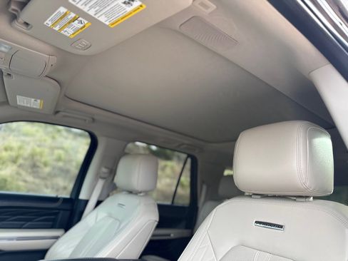 Used 2024 Ford Expedition Max Platinum image 12