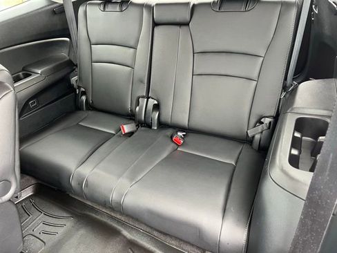 Used 2021 Honda Pilot Touring image 31