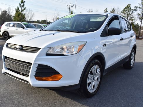 Used 2016 Ford Escape S image 5