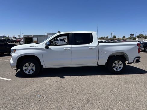 Used 2025 Chevrolet Silverado 1500 LT RWD image 2