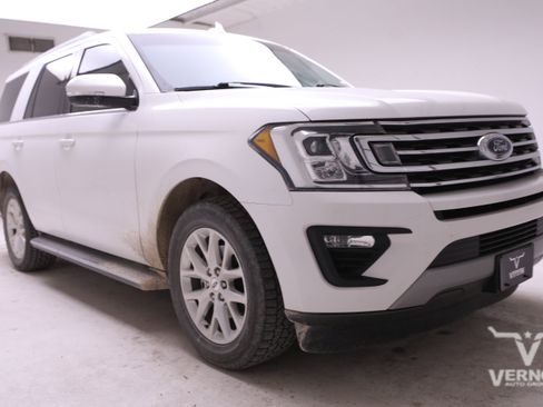 Used 2020 Ford Expedition XLT w/ Equipment Group 202A image 6