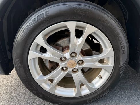 Used 2015 Mitsubishi Outlander SE image 30