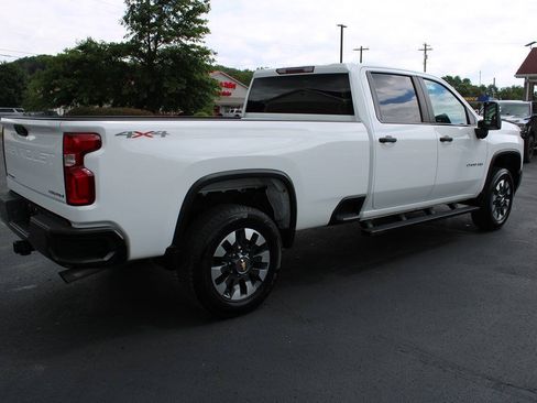 Used 2021 Chevrolet Silverado 2500 Custom w/ Custom Value Package AWD/4WD image 5
