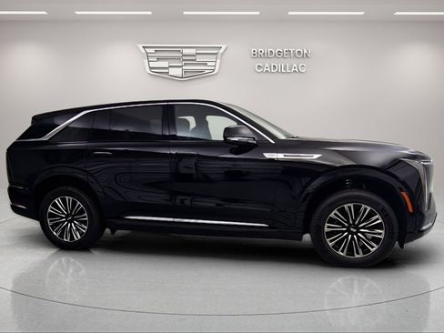 New 2026 Cadillac Escalade IQ Luxury 1 image 8