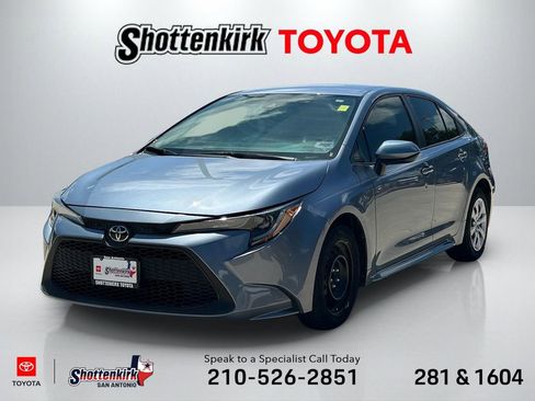 Used 2022 Toyota Corolla LE FWD image 1