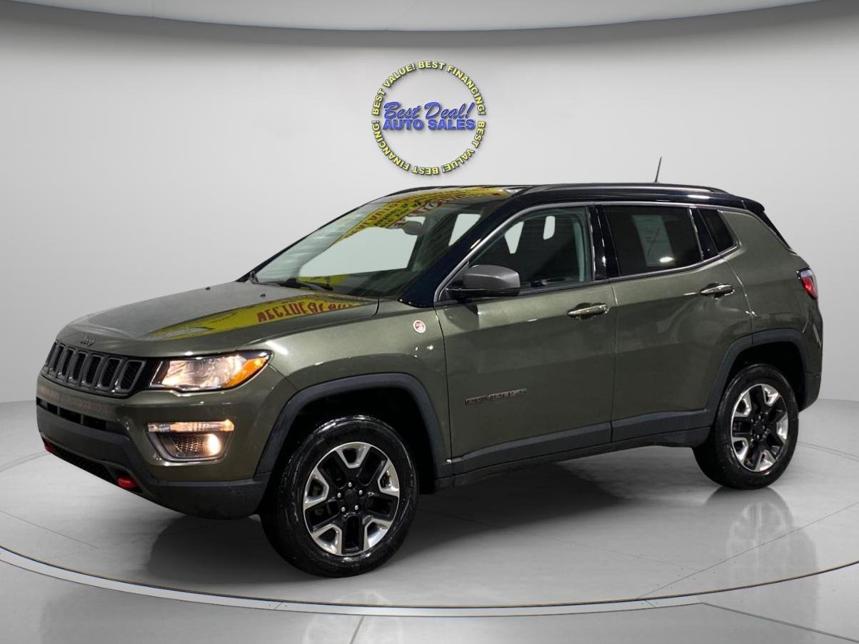 Used 2018 Jeep Compass Trailhawk w/ Cold Weather Group AWD/4WD image 1