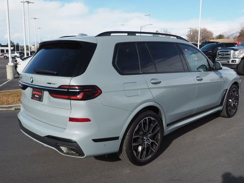 Used 2023 BMW X7 xDrive40i w/ M Sport Package image 5