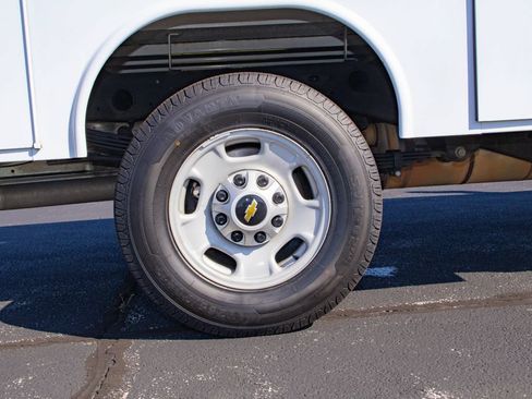 Used 2022 Chevrolet Silverado 2500 W/T w/ WT Convenience Package RWD image 9