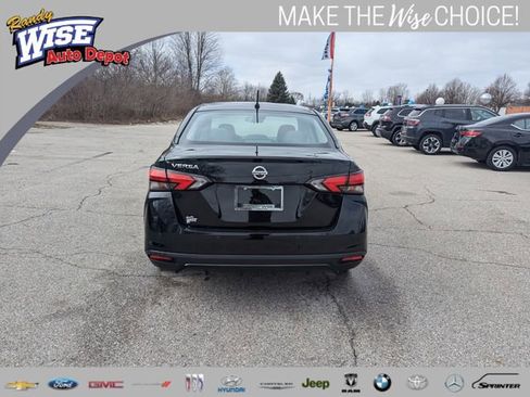Used 2021 Nissan Versa S image 4