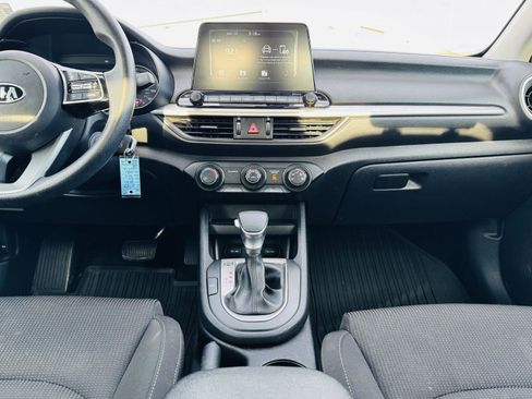 Used 2020 Kia Forte LXS image 17