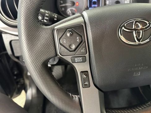 Used 2023 Toyota Tacoma TRD Off-Road image 15