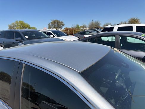 Used 2023 Toyota Camry LE image 5